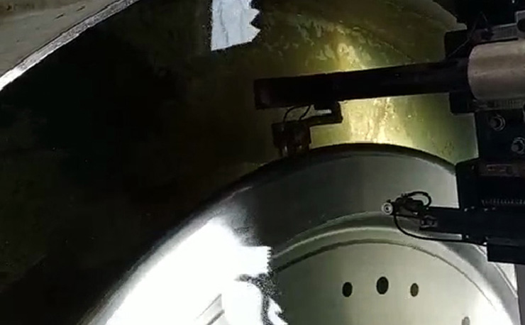 车辆车轮轮辐水浸全自动探伤机